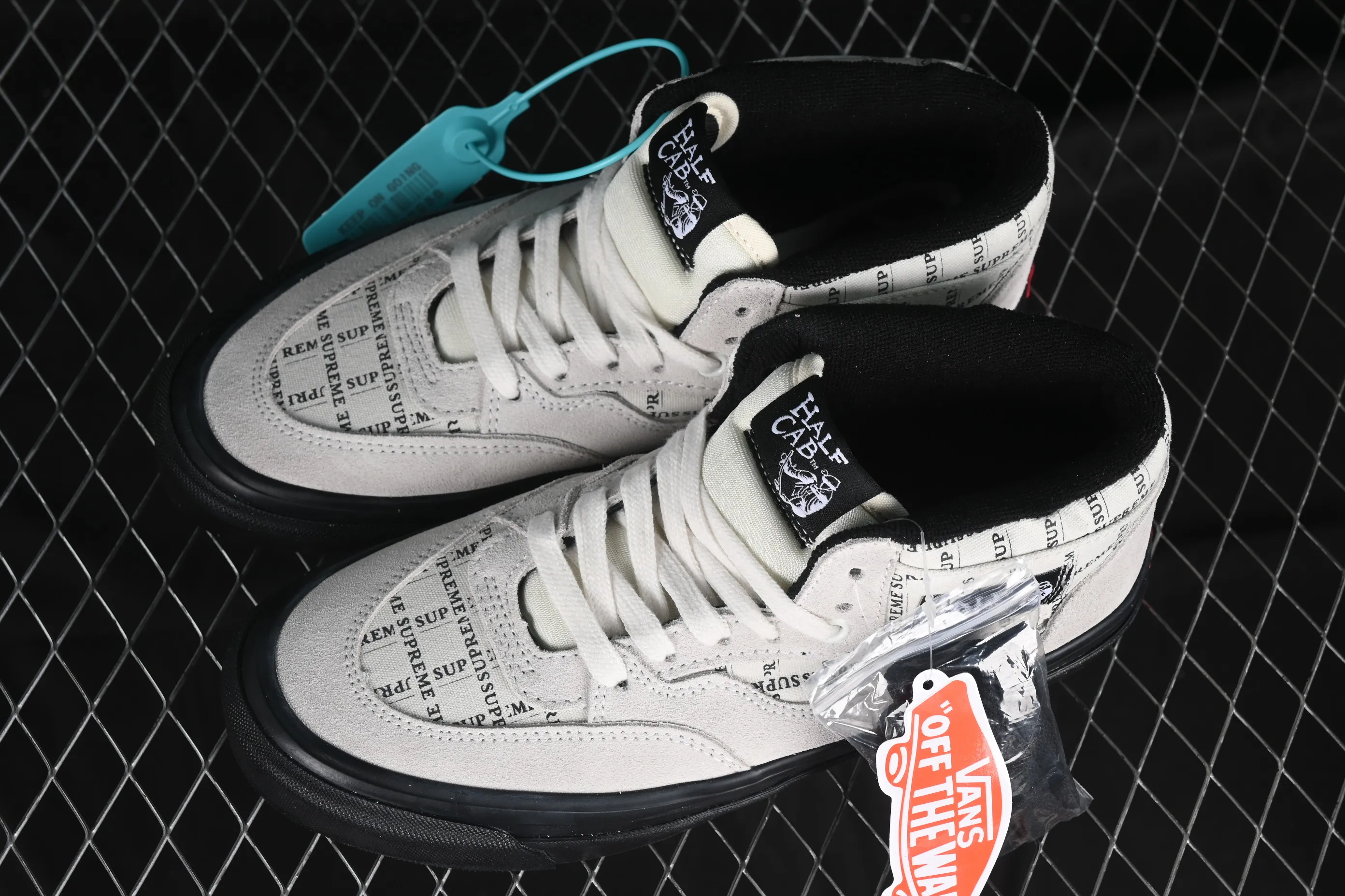 All categories Vans Vans series Vans Mid Vans China Vans Half Cab Pro 92 Vans official retro casual simple versatile skateboard shoes VN0A3QPH2YV